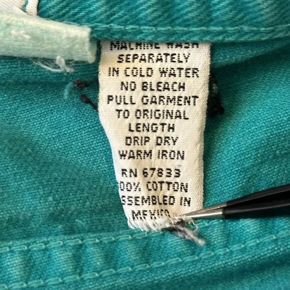 Beverley Hills B.H.D.C. Shorts Women's 9 Turquoise Cotton‎ Hemmed Talon Zipper